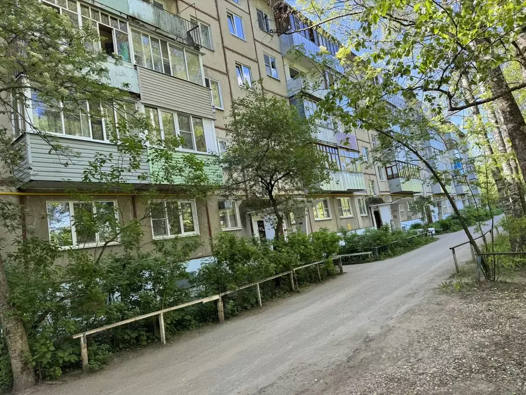 2-к кв. Ивановская область, Иваново ул. Любимова, 8 (46.7 м) - Фото 0