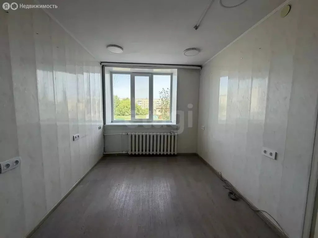 2-комнатная квартира: Ирбит, Первомайская улица, 46 (31 м) - Фото 2