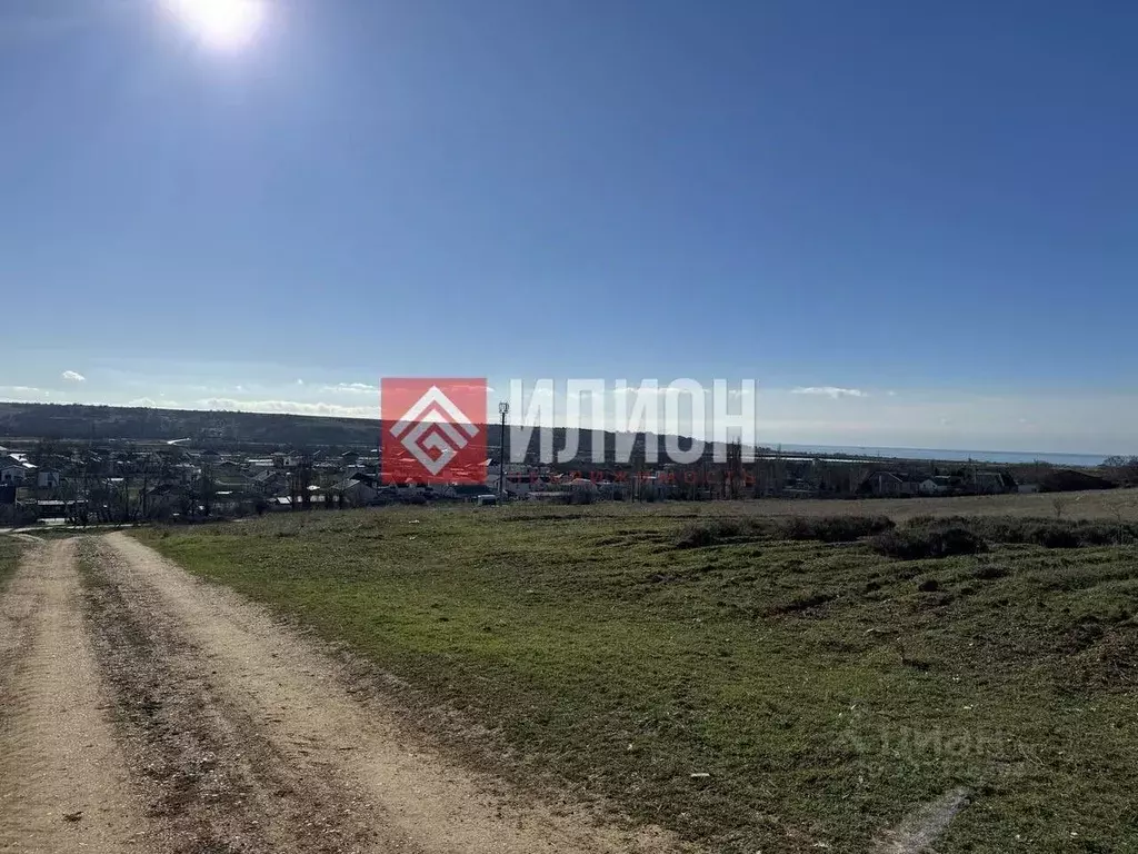 Участок в Севастополь с. Полюшко, ул. Алексея Куликова (4.0 сот.) - Фото 2