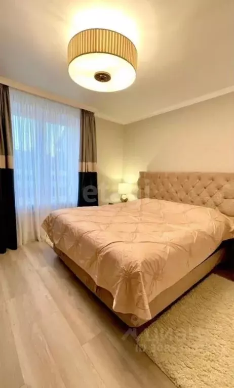 2-к кв. Брянская область, Брянск ул. Вали Сафроновой, 74 (72.7 м) - Фото 0