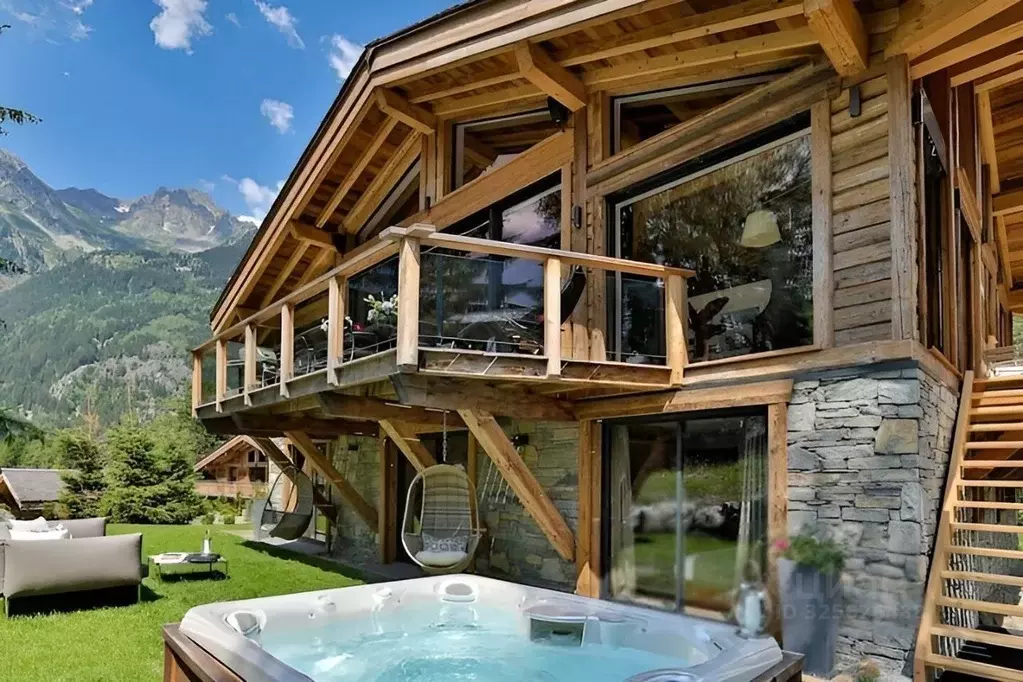 Дом в Краснодарский край, Сочи Красная Поляна пгт, 10 (320 м) - Фото 1