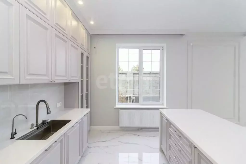 Дом в Тюменская область, Тюменский муниципальный округ, д. Дербыши ул. ... - Фото 1