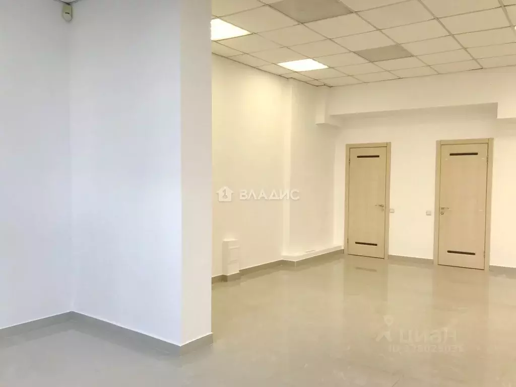 Офис в Севастополь просп. Октябрьской Революции, 20 (50 м) - Фото 1