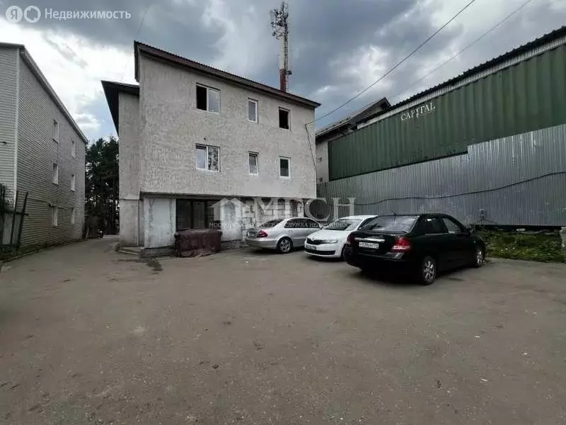 Дом в село Ромашково, Советская улица, 115 (500 м) - Фото 1