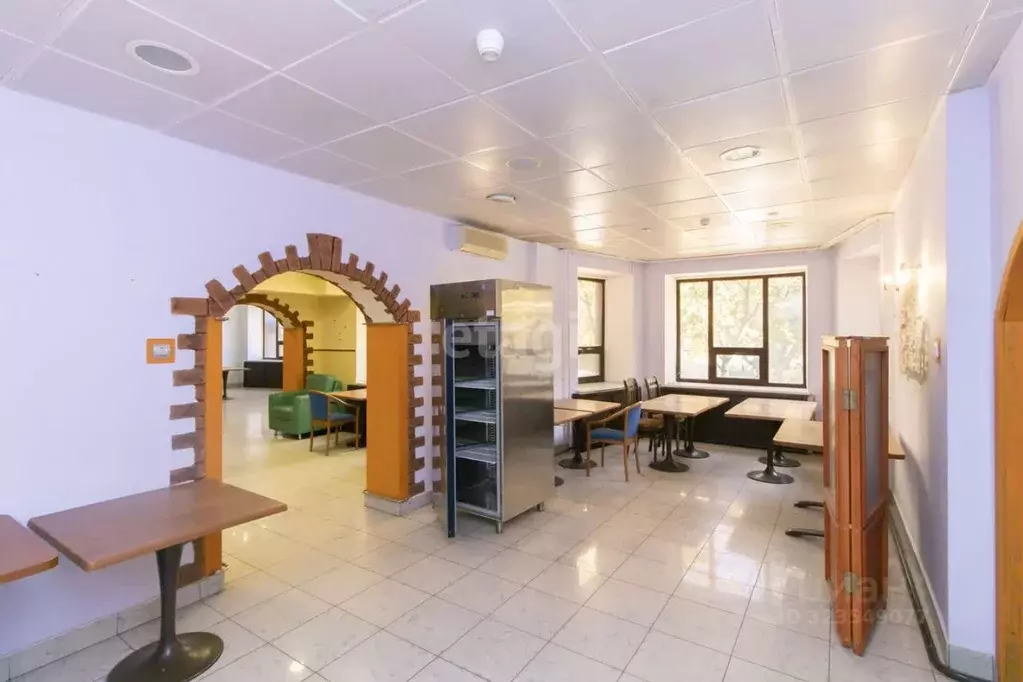 Помещение свободного назначения в Тюменская область, Тюмень ул. ... - Фото 1