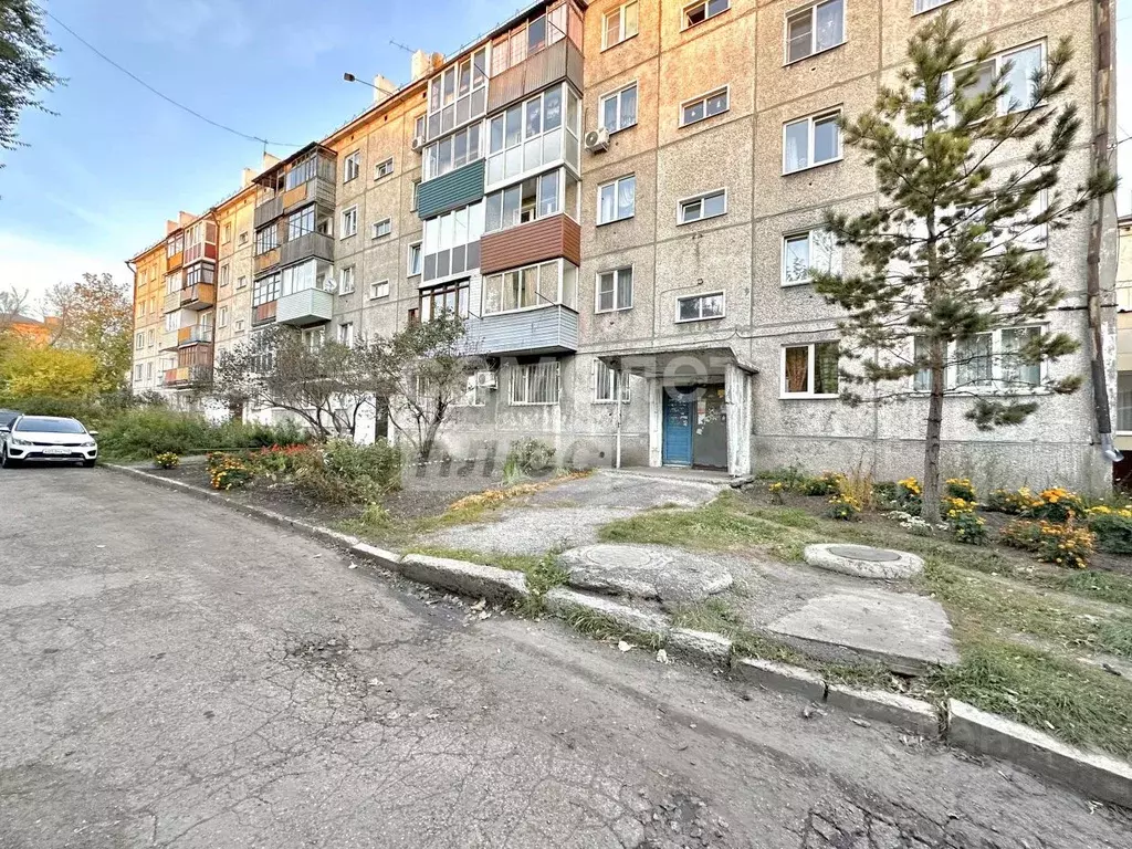 2-к кв. Кемеровская область, Ленинск-Кузнецкий ул. Суворова, 5 (43.4 ... - Фото 0