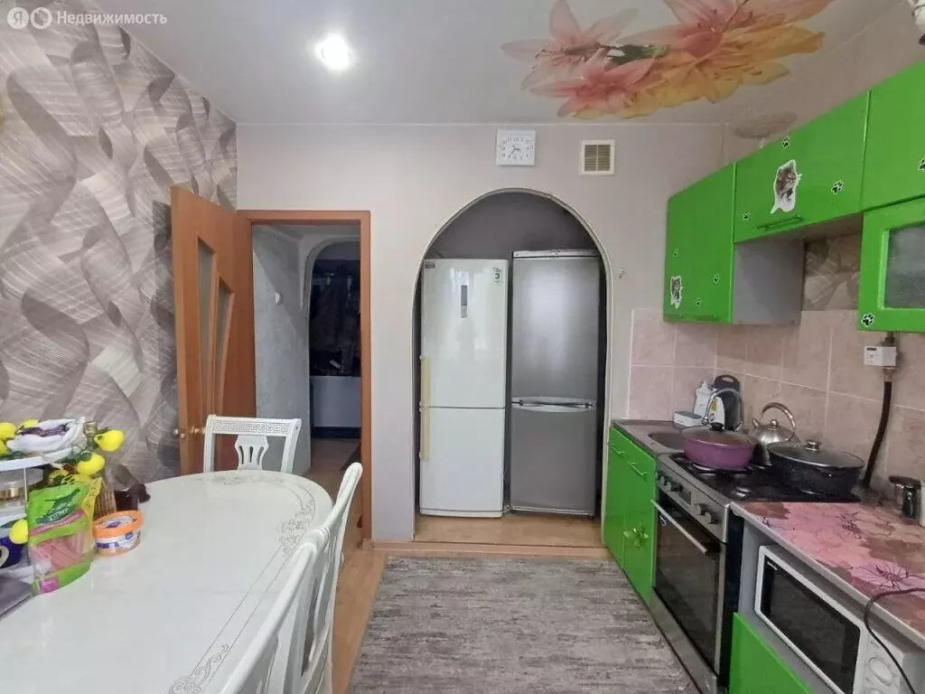 3-комнатная квартира: Омск, улица Дмитриева, 2/7 (62.3 м) - Фото 1