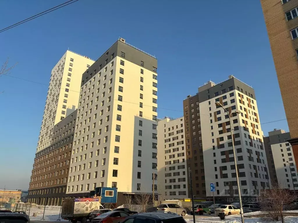 3-к кв. Красноярский край, Красноярск ул. Апрельская, 9 (69.8 м) - Фото 2