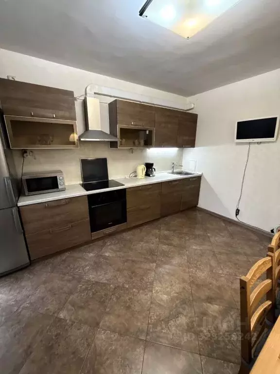 2-к кв. Ярославская область, Ярославль просп. Фрунзе, 31 (65.0 м) - Фото 2