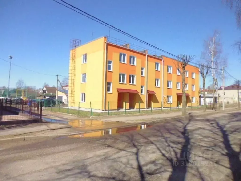 3-к кв. Ленинградская область, Лодейное поле ул. Володарского, 48 ... - Фото 0