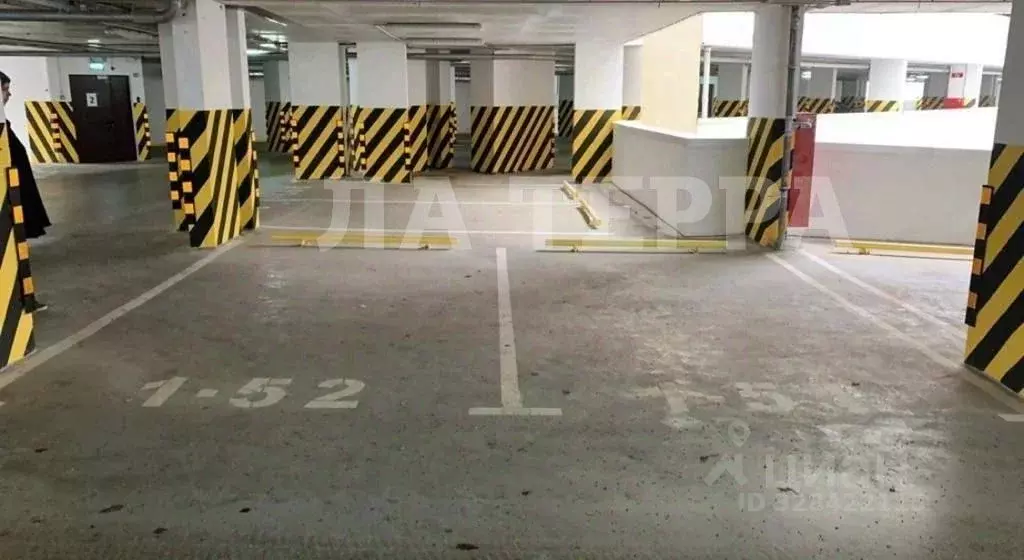 Гараж в Москва Внуковское поселение, бул. Андрея Тарковского, 1 (16 м) - Фото 1