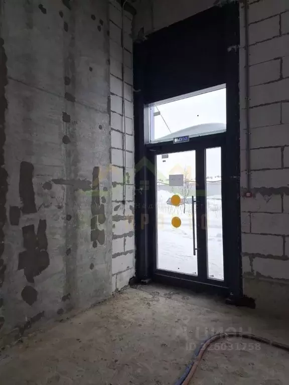 Торговая площадь в Москва ул. Братьев Гранат, 6 (37 м) - Фото 2