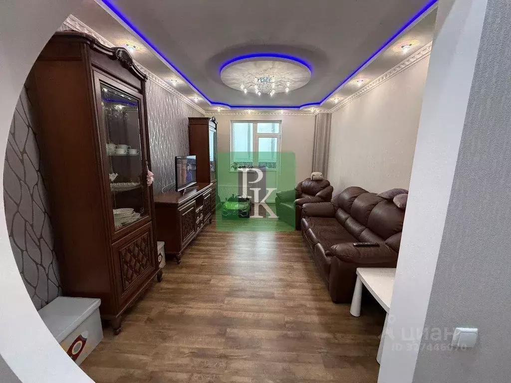 2-к кв. Севастополь ул. Руднева, 26/3 (65.9 м) - Фото 1