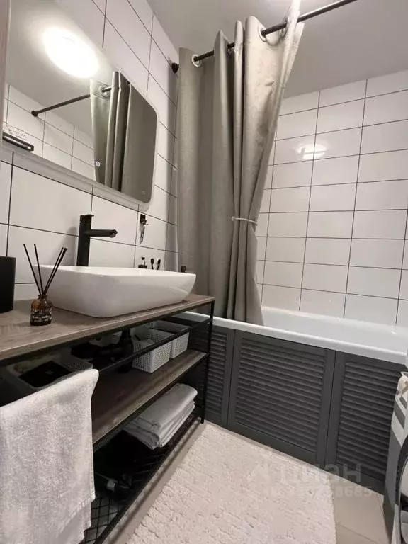 3-к кв. Самарская область, Тольятти Комсомольская ул., 84Б (86.0 м) - Фото 1