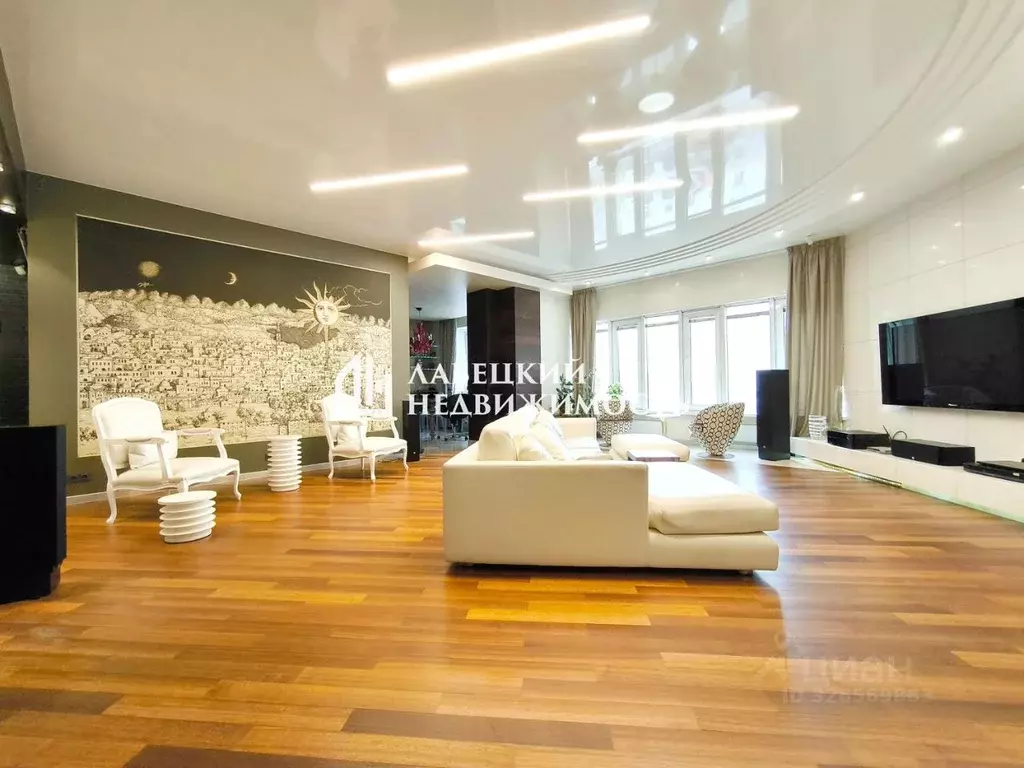 5-к кв. Самарская область, Самара Молодогвардейская ул., 180 (245.5 м) - Фото 1