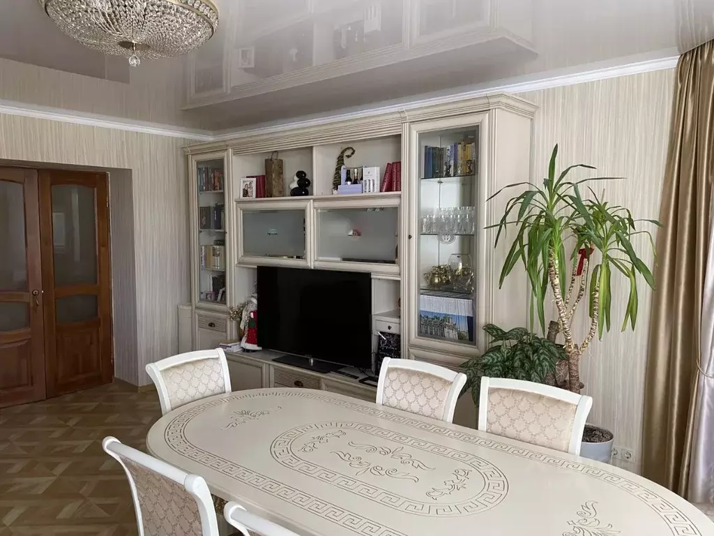 3-к кв. Белгородская область, Белгород ул. Губкина, 16б (95.0 м) - Фото 1