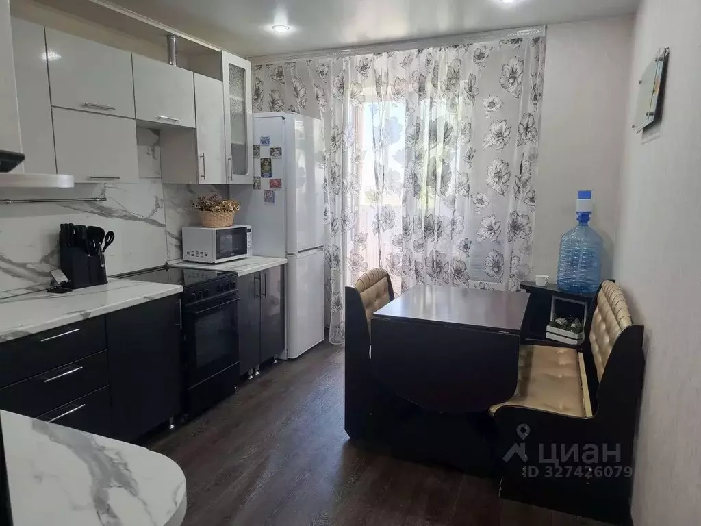 2-к кв. Самарская область, Тольятти Калмыцкая ул., 37 (58.0 м) - Фото 0