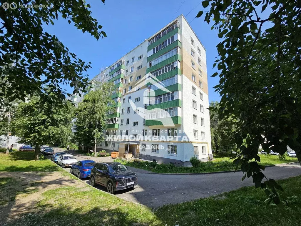 3-комнатная квартира: Казань, улица Братьев Касимовых, 40 (55 м) - Фото 0
