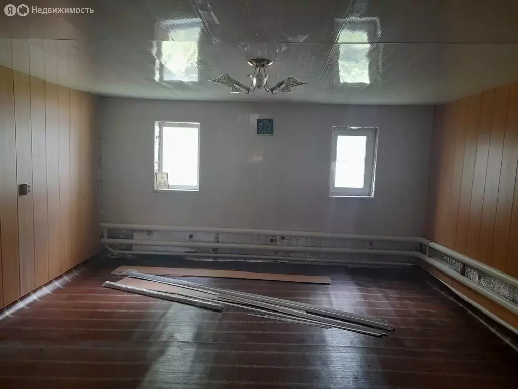 Дом в Курская область, Мантуровский сельсовет, село Мантурово (93 м) - Фото 1