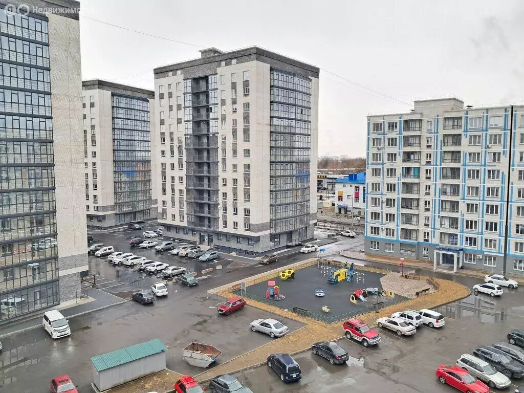 2-комнатная квартира: Абакан, улица Генерала Тихонова, 8/2 (60.6 м) - Фото 0
