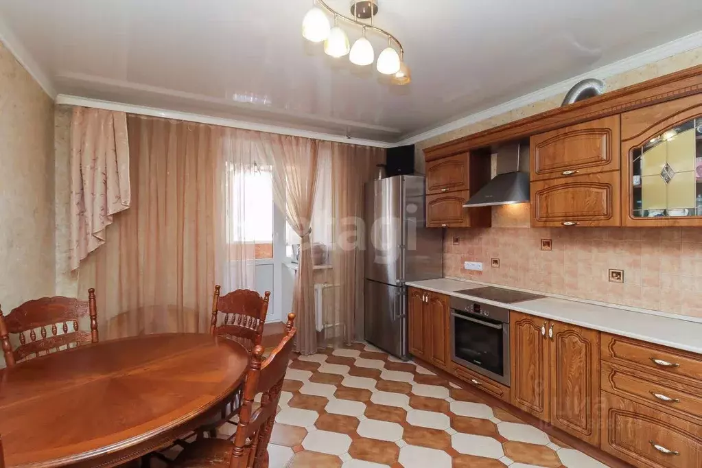3-к кв. Тюменская область, Тюмень Депутатская ул., 80к1 (120.0 м) - Фото 1
