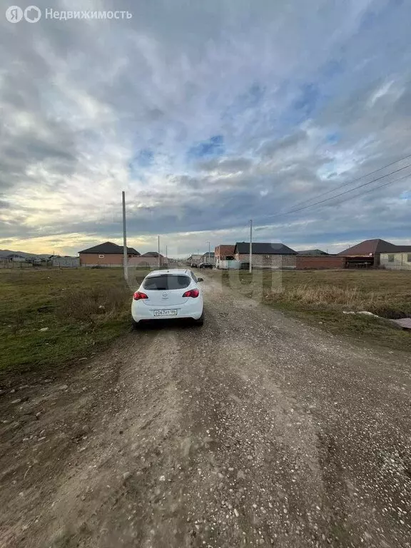 Участок в Назрань, Чеченская улица (6 м) - Фото 1