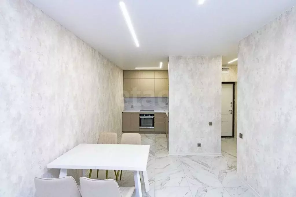 1-к кв. Тюменская область, Тюмень Новгородская ул., 20 (37.0 м) - Фото 2