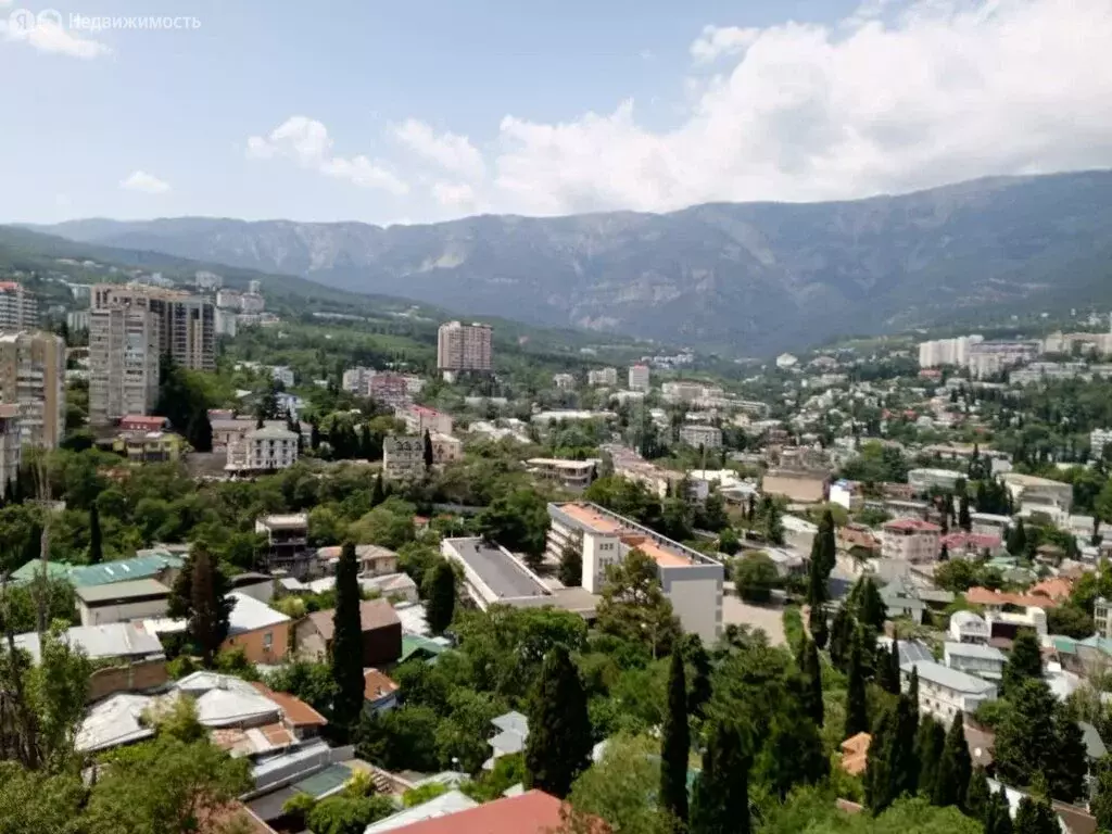 2-комнатная квартира: Ялта, улица Достоевского, 18Е (30 м) - Фото 1