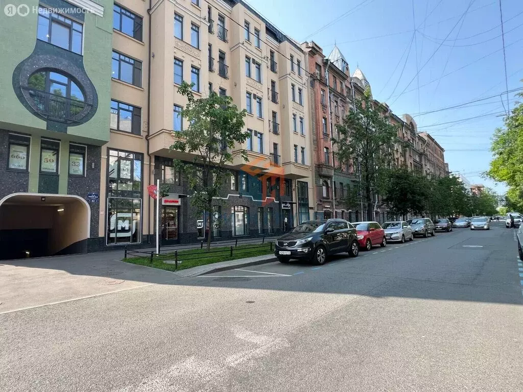 3-комнатная квартира: Санкт-Петербург, 11-я линия Васильевского ... - Фото 1