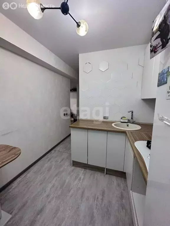 2-комнатная квартира: Ангарск, 95-й квартал, 11 (42 м) - Фото 2