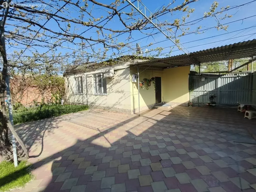 Дом в Кизляр, улица Туманяна, 39 (80 м) - Фото 1