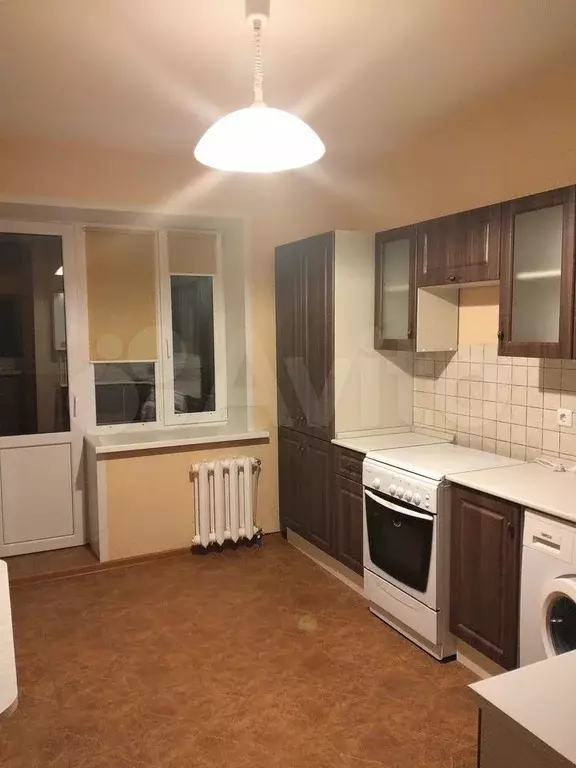 1-к. квартира, 48 м, 4/4 эт. - Фото 1