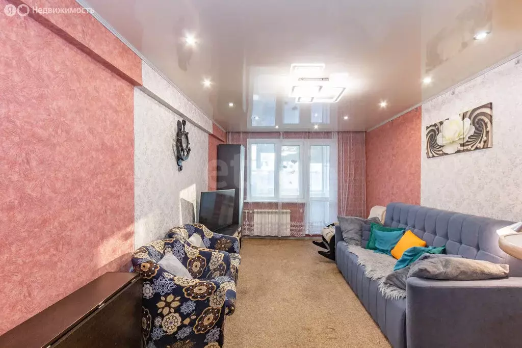 3-комнатная квартира: Омск, микрорайон Заозёрный, улица Тимофея ... - Фото 2