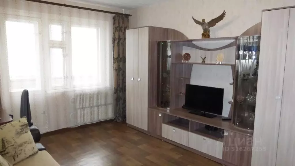 2-к кв. Саратовская область, Саратов просп. Строителей, 78б (53.7 м) - Фото 0