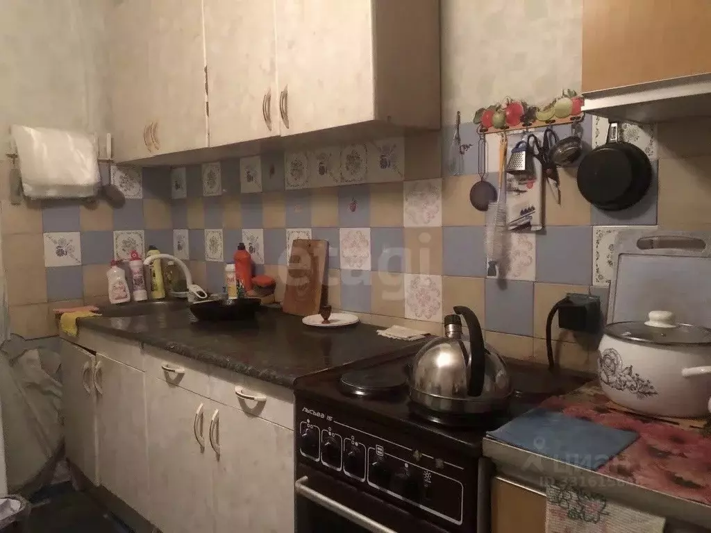 Комната Челябинская область, Челябинск ул. Мамина, 7А (12.9 м) - Фото 1
