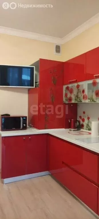 2-комнатная квартира: Зеленоградск, улица Гагарина, 85к1 (61 м) - Фото 0