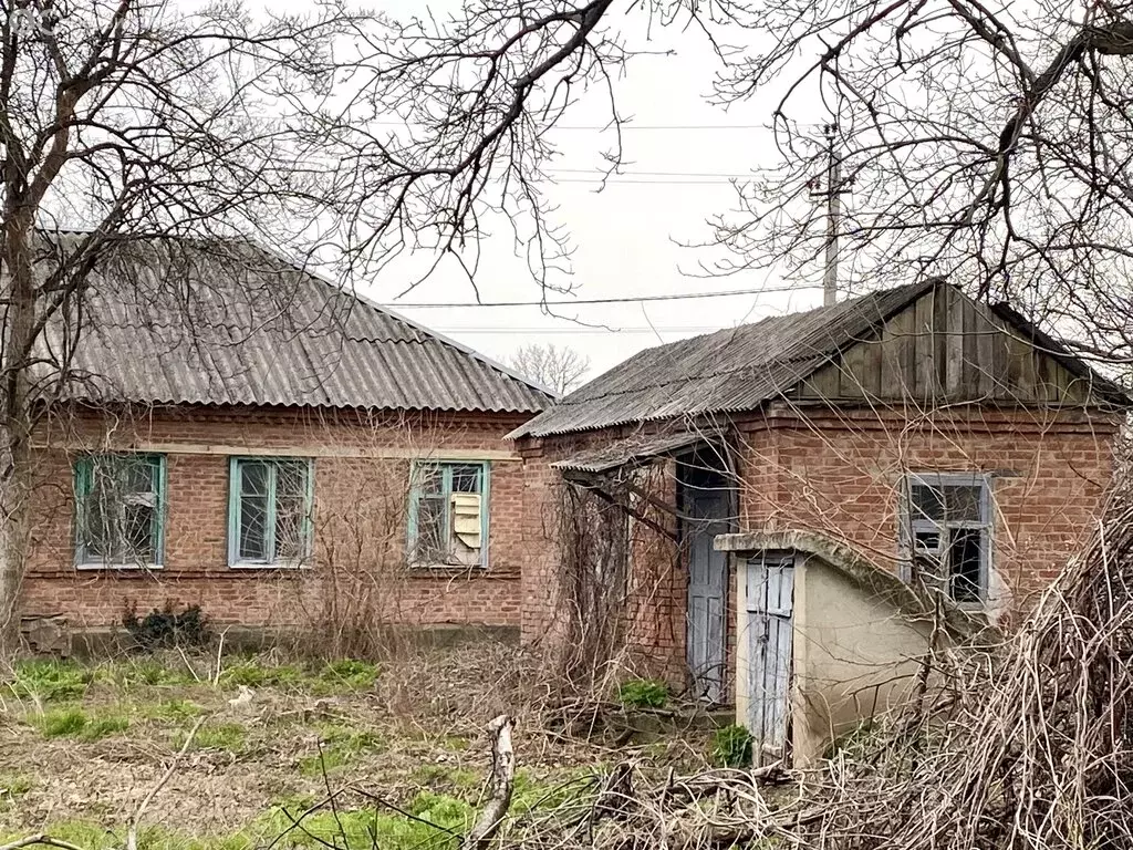 Дом в Новокубанск, улица Нева (92 м) - Фото 1