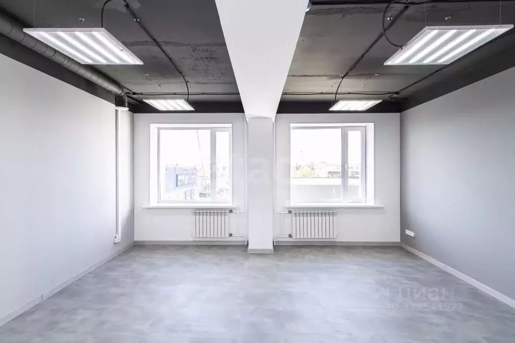 Офис в Тюменская область, Тюмень ул. Республики, 250Б (398 м) - Фото 0