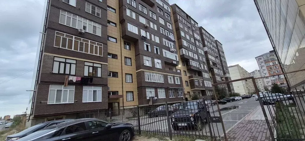 1-к кв. Дагестан, Каспийск ул. Каспийская, 8Б (50.0 м) - Фото 0