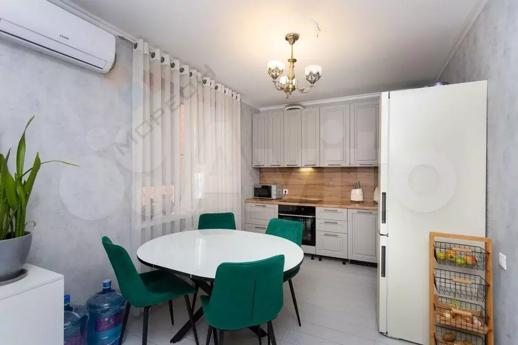 2-к. квартира, 66 м, 2/6 эт. - Фото 0