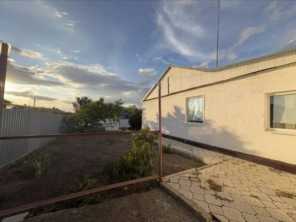 Дом в Ростовская область, Белокалитвинский район, Нижнепоповское ... - Фото 1