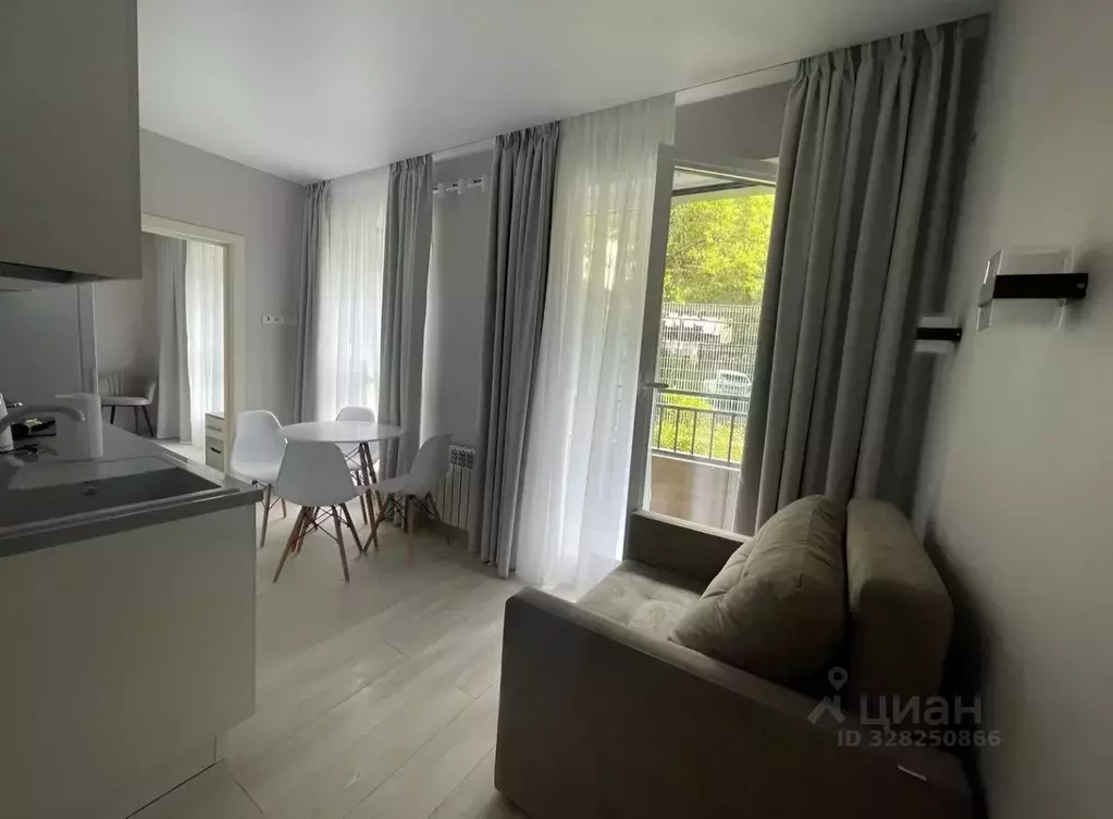 2-к кв. Краснодарский край, Сочи Туапсинская ул., 10 (65.5 м) - Фото 1