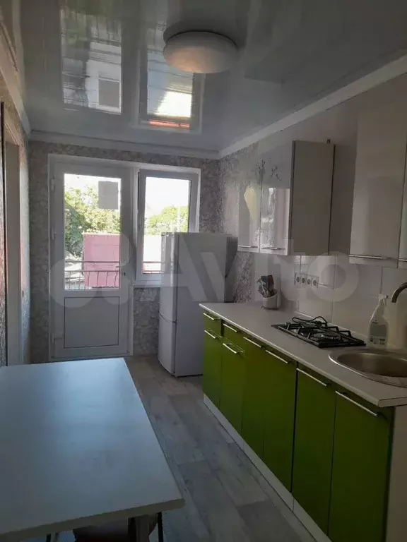 Комната 25 м в 2-к., 2/2 эт. - Фото 0