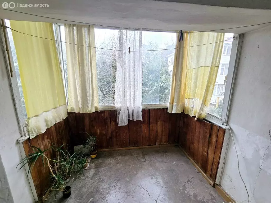 2-комнатная квартира: Сочи, улица Конституции СССР, 10 (48 м) - Фото 2