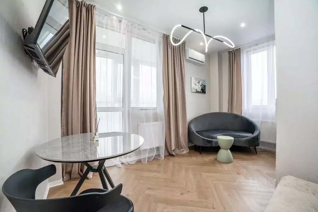 Студия Приморский край, Владивосток ул. Полковника Фесюна, 22 (28.0 м) - Фото 1