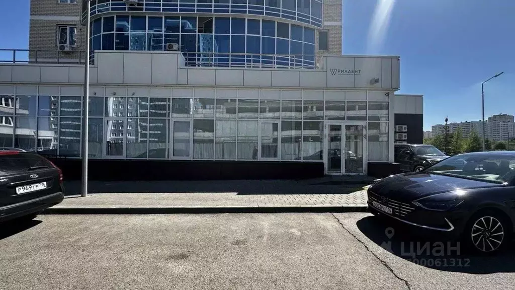 Помещение свободного назначения в Татарстан, Набережные Челны ул. 2-я ... - Фото 1