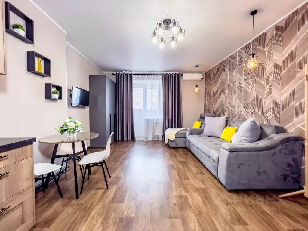 1-к кв. Оренбургская область, Оренбург Салмышская ул., 52/3 (25.0 м) - Фото 1