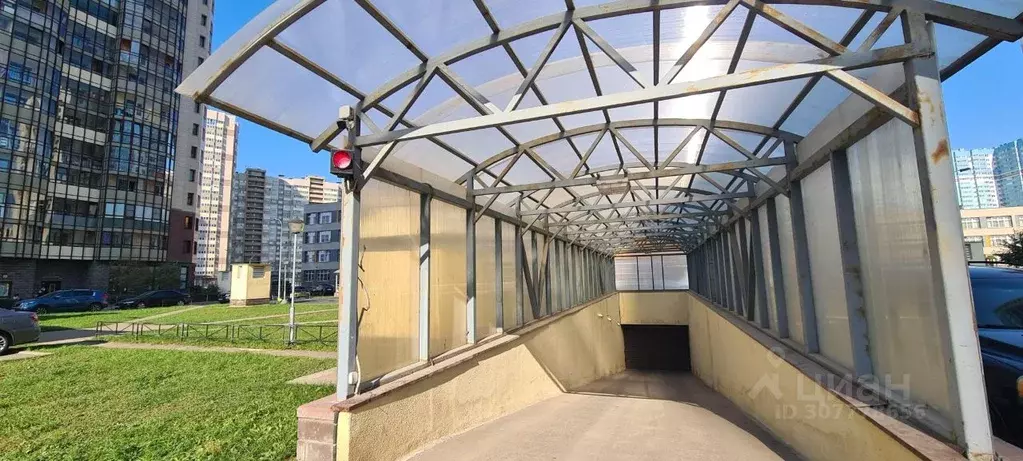 Гараж в Санкт-Петербург пос. Парголово, Заречная ул., 11к5 (13 м) - Фото 1