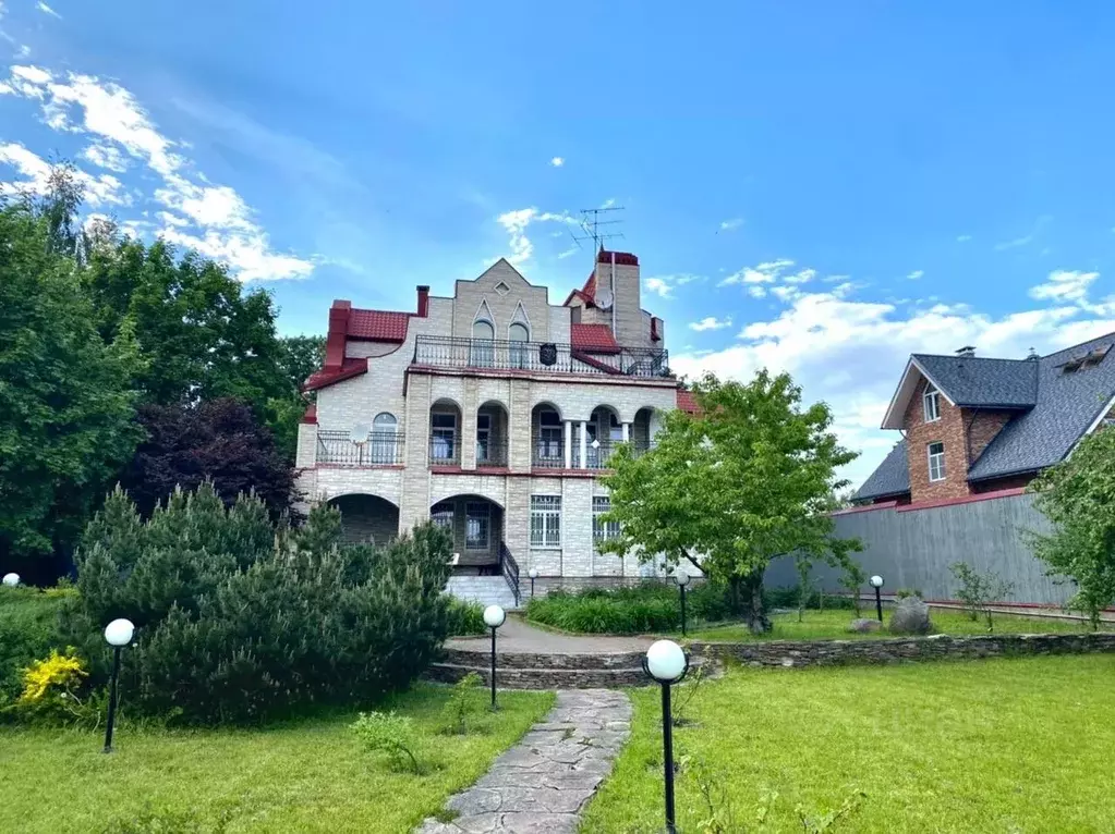 Дом в Московская область, Красногорск городской округ, с. ... - Фото 1