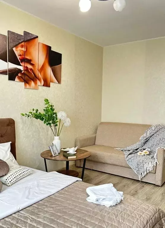 2-к кв. Свердловская область, Екатеринбург ул. Заводская, 73 (36.0 м) - Фото 1